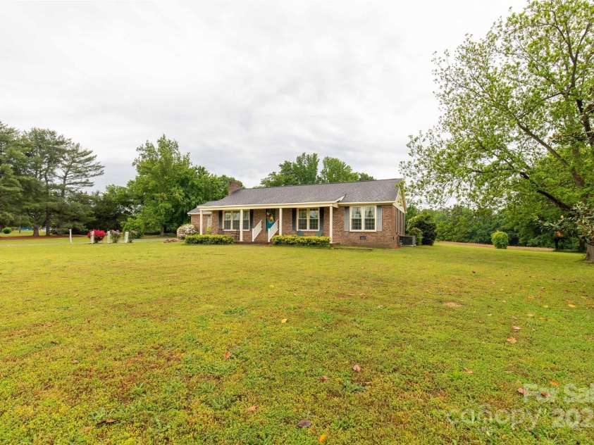 1162 Doc Garris Road, Lancaster, SC 29720.  MLS# CAR4266863, YatesRealty ID 7829. 