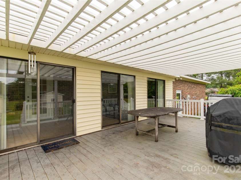 1162 Doc Garris Road, Lancaster, SC 29720.  MLS# CAR4266863, YatesRealty ID 7829. 