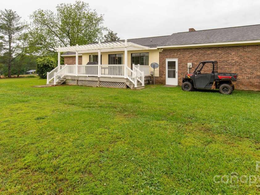 1162 Doc Garris Road, Lancaster, SC 29720.  MLS# CAR4266863, YatesRealty ID 7829. 
