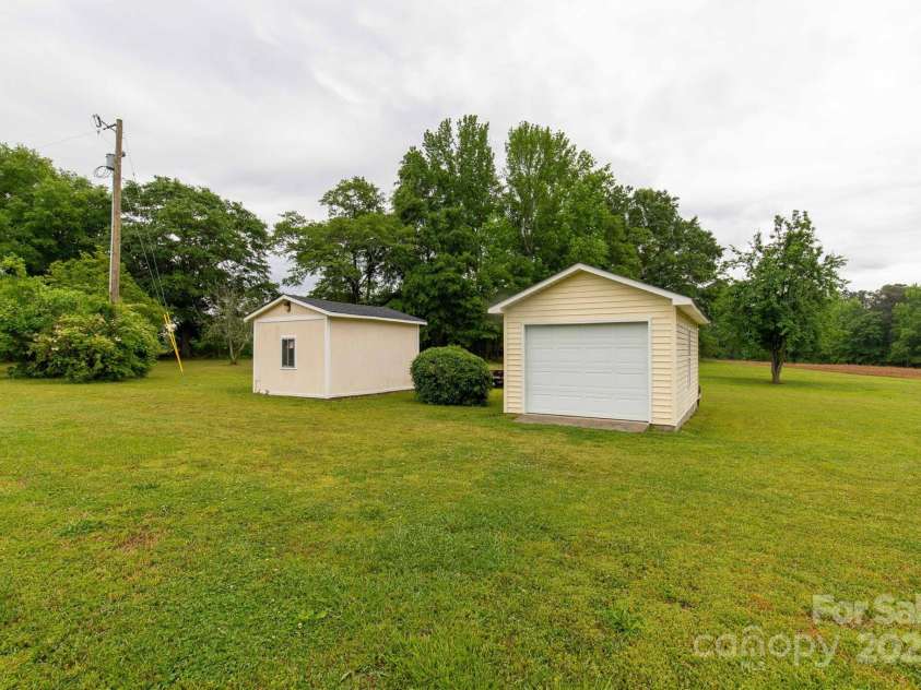1162 Doc Garris Road, Lancaster, SC 29720.  MLS# CAR4266863, YatesRealty ID 7829. 