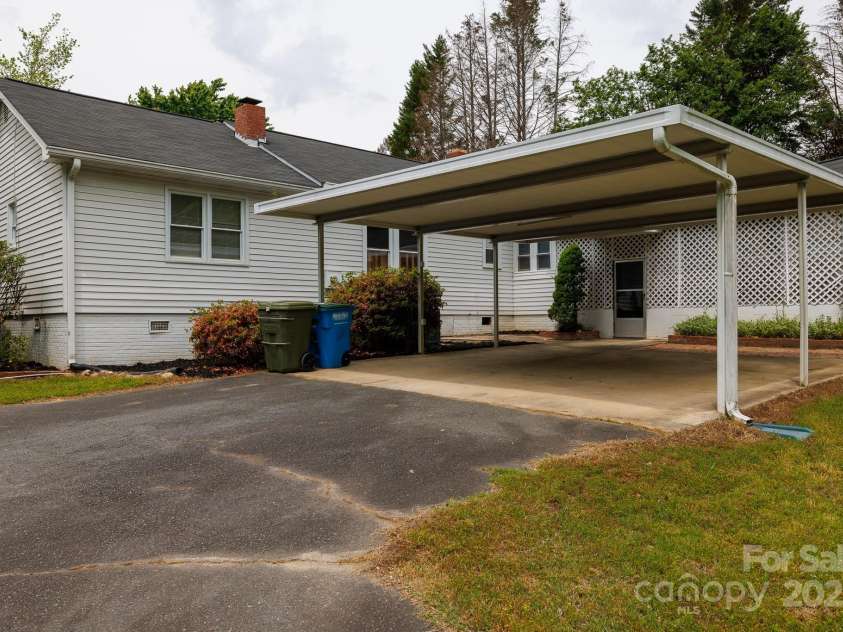 166 Still Avenue, Fort Mill, SC 29715.  MLS# CAR4250293, YatesRealty ID 7830. 