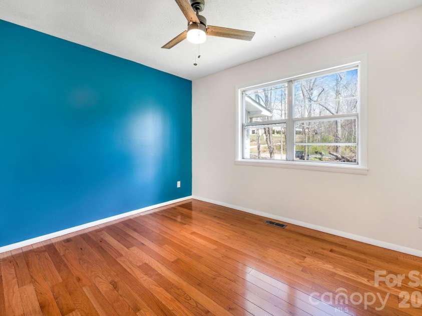 18 Peaceful Valley Lane, Flat Rock, NC 28731.  MLS# CAR4346213, YatesRealty ID 7830. Second bedroom