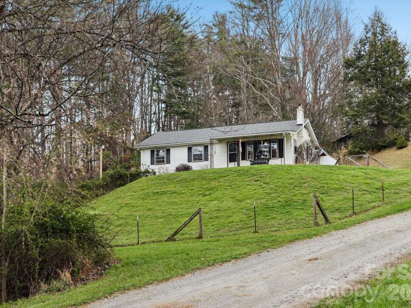 105 Baird Road, Mars Hill, NC 28754.  MLS# CAR4354067, YatesRealty ID 7831. 