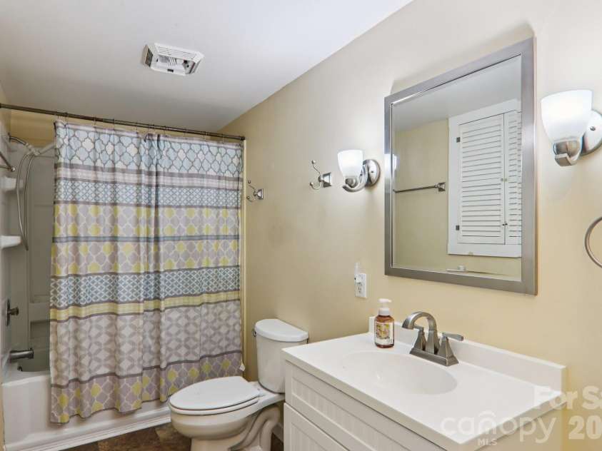 105 Baird Road, Mars Hill, NC 28754.  MLS# CAR4354067, YatesRealty ID 7831. 