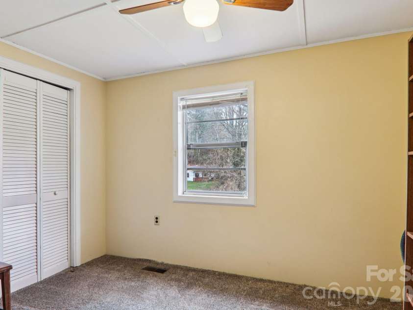 105 Baird Road, Mars Hill, NC 28754.  MLS# CAR4354067, YatesRealty ID 7831. 
