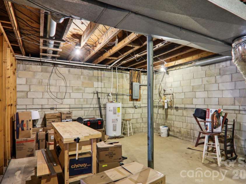 105 Baird Road, Mars Hill, NC 28754.  MLS# CAR4354067, YatesRealty ID 7831. 