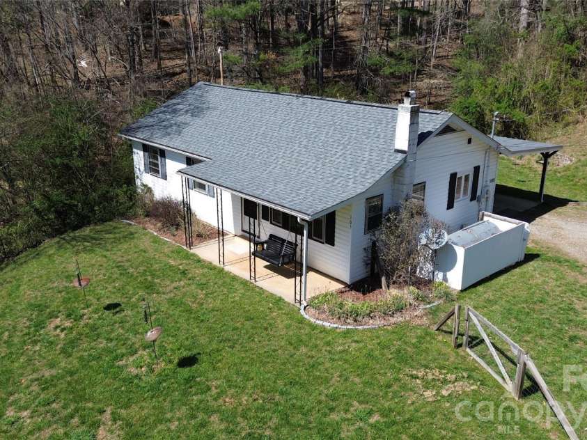 105 Baird Road, Mars Hill, NC 28754.  MLS# CAR4354067, YatesRealty ID 7831. 