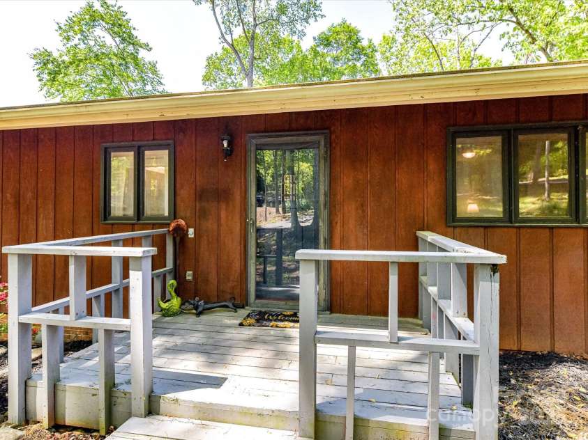 1278 Island Creek Drive, Troy, NC 27371.  MLS# CAR4249802, YatesRealty ID 7831. 