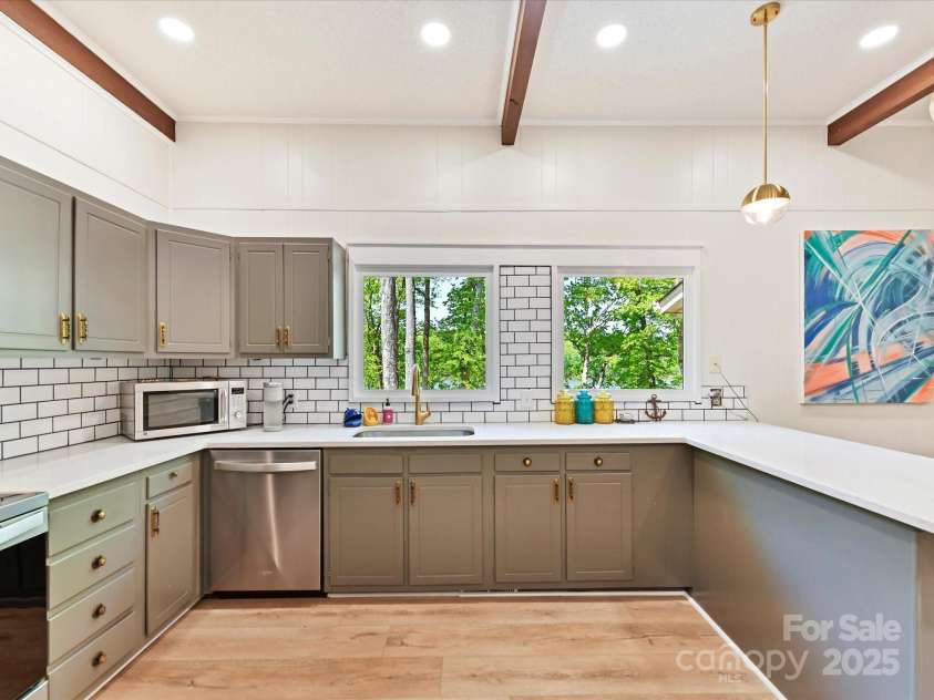 1278 Island Creek Drive, Troy, NC 27371.  MLS# CAR4249802, YatesRealty ID 7831. 