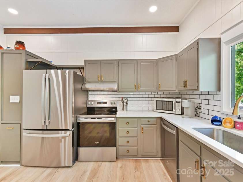 1278 Island Creek Drive, Troy, NC 27371.  MLS# CAR4249802, YatesRealty ID 7831. 