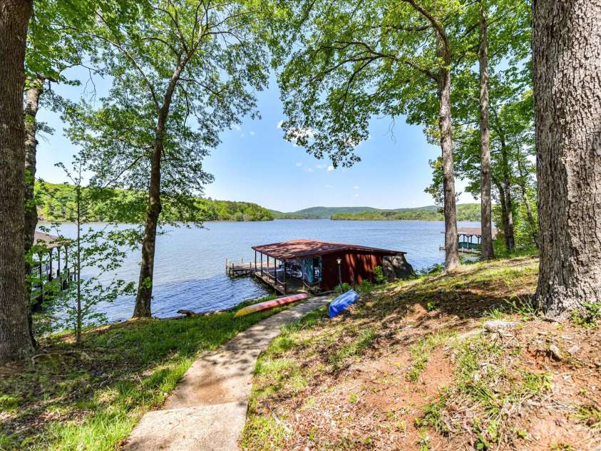 1278 Island Creek Drive, Troy, NC 27371.  MLS# CAR4249802, YatesRealty ID 7831. 