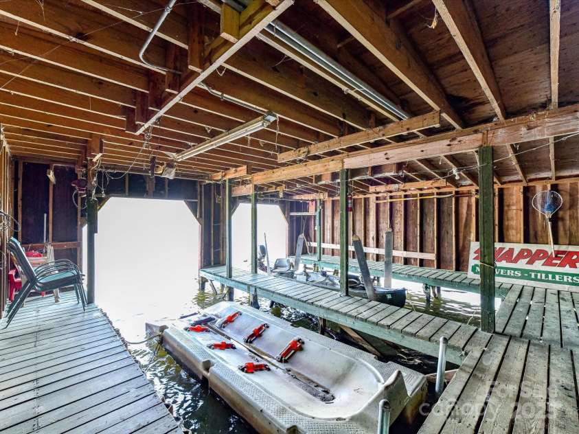 1278 Island Creek Drive, Troy, NC 27371.  MLS# CAR4249802, YatesRealty ID 7831. 