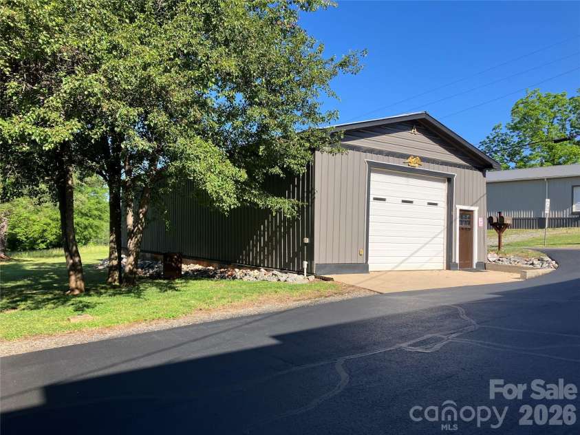 157 Main Street, Bostic, NC 28018.  MLS# CAR4329921, YatesRealty ID 7832. Warehouse