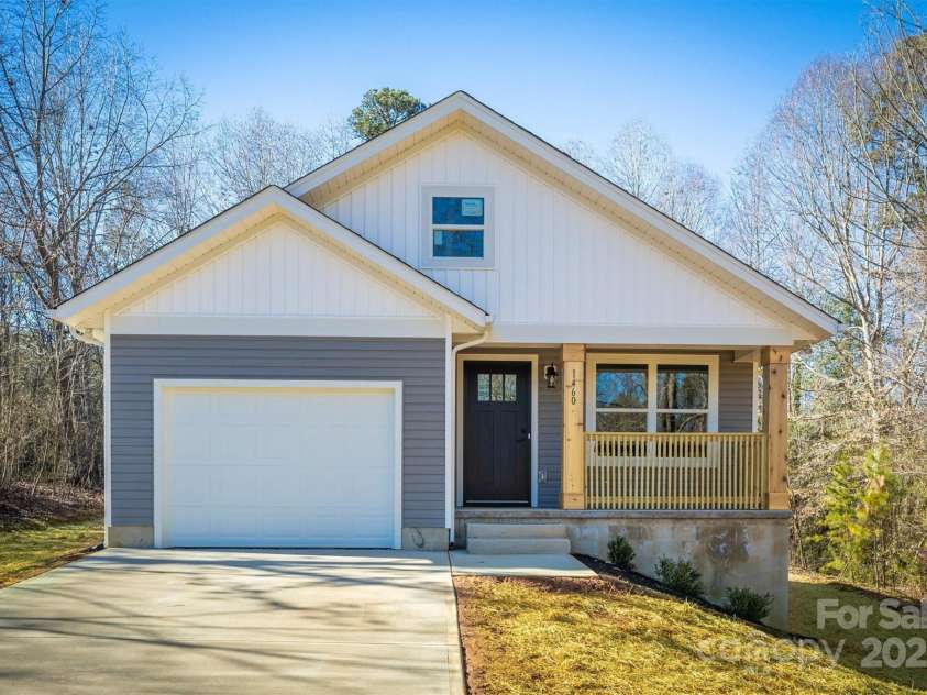 721 32nd Street, Conover, NC 28613.  MLS# CAR4249772, YatesRealty ID 7834. 