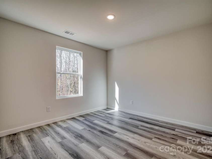 721 32nd Street, Conover, NC 28613.  MLS# CAR4249772, YatesRealty ID 7834. 