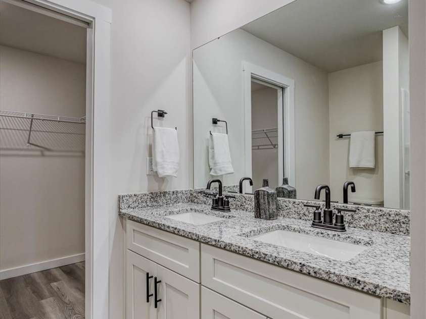 721 32nd Street, Conover, NC 28613.  MLS# CAR4249772, YatesRealty ID 7834. 