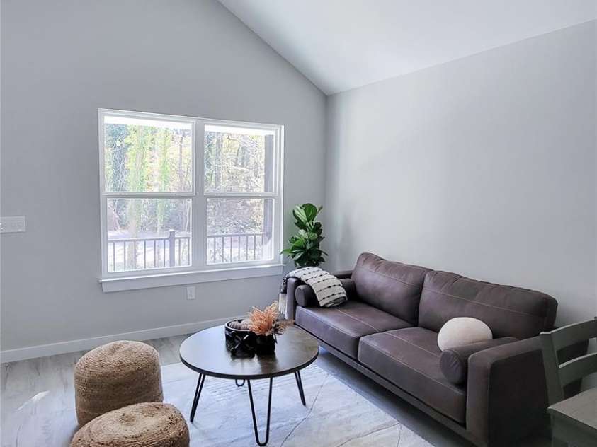 721 32nd Street, Conover, NC 28613.  MLS# CAR4249772, YatesRealty ID 7834. Staging purposes only