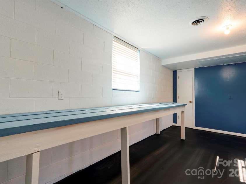 1033 College Avenue, Shelby, NC 28152.  MLS# CAR4314488, YatesRealty ID 7835. Garage 