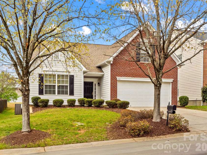 114 Charing Place, Mooresville, NC 28117.  MLS# CAR4360169, YatesRealty ID 7836. 