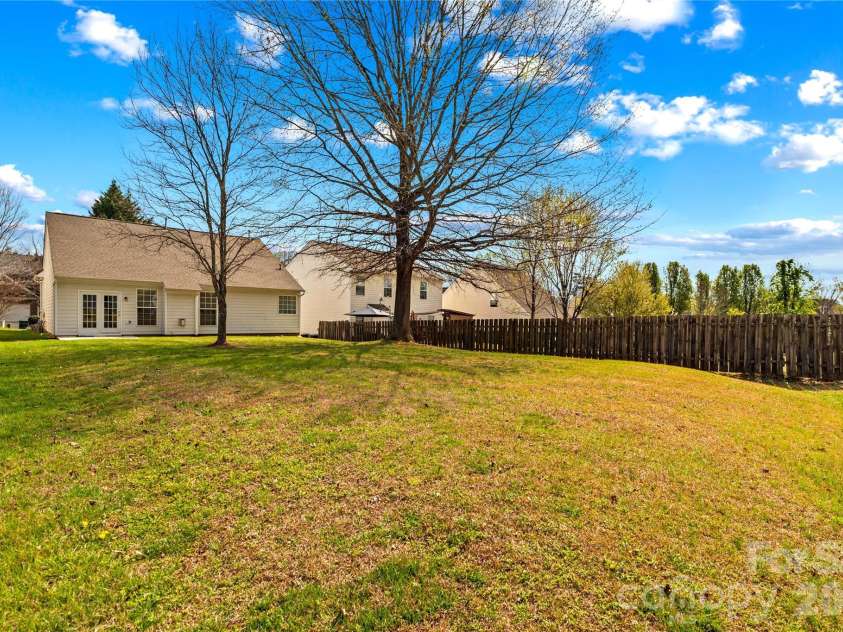114 Charing Place, Mooresville, NC 28117.  MLS# CAR4360169, YatesRealty ID 7836. 