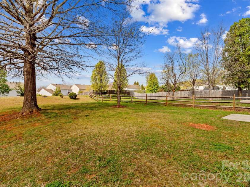 114 Charing Place, Mooresville, NC 28117.  MLS# CAR4360169, YatesRealty ID 7836. 
