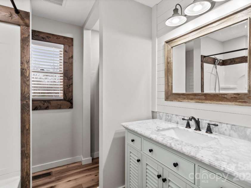 201 Indian Hill Road, Union Grove, NC 28689.  MLS# CAR4224935, YatesRealty ID 7836. 