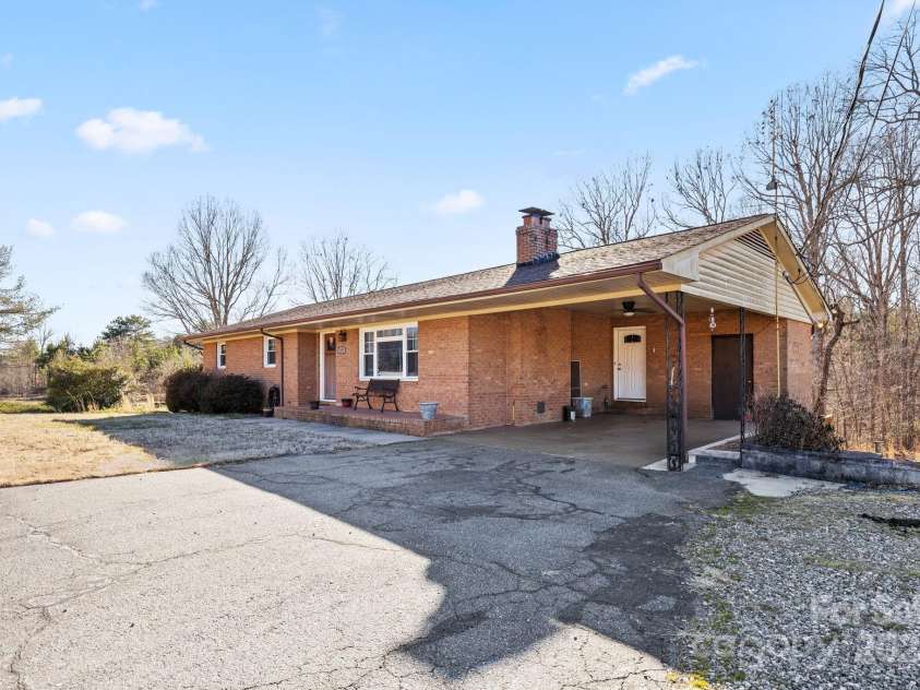 2351 Hudspeth Road, Catawba, NC 28609.  MLS# CAR4202505, YatesRealty ID 7839. 