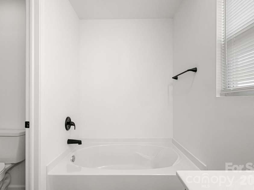 544 Sansberry Drive, York, SC 29745.  MLS# CAR4362282, YatesRealty ID 7839. 