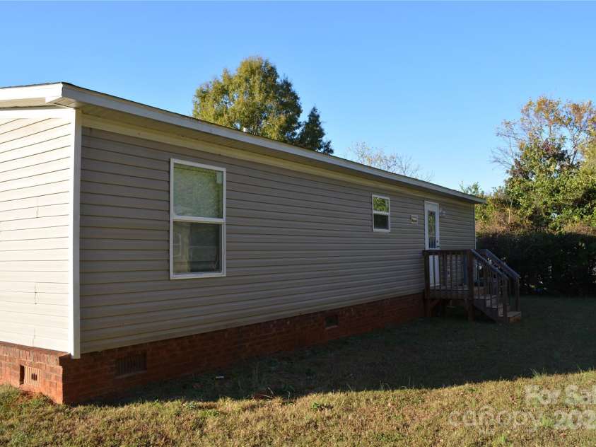 105 Ager Drive, Kings Mountain, NC 28086.  MLS# CAR4316839, YatesRealty ID 784. 