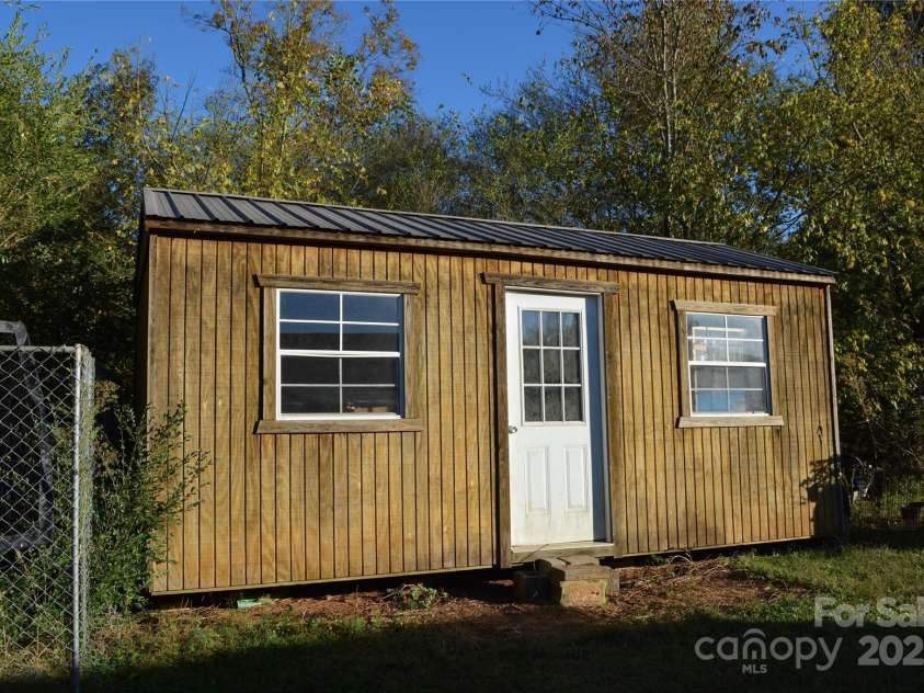 105 Ager Drive, Kings Mountain, NC 28086.  MLS# CAR4316839, YatesRealty ID 784. 