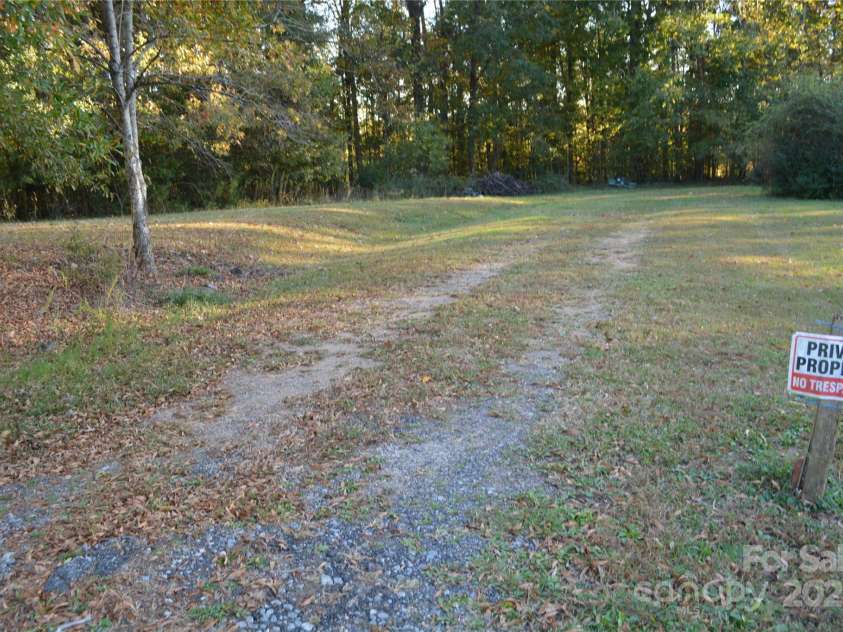 105 Ager Drive, Kings Mountain, NC 28086.  MLS# CAR4316839, YatesRealty ID 784. 