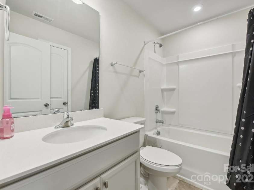 1134 Keydet Drive, Charlotte, NC 28216.  MLS# CAR4308763, YatesRealty ID 784. 