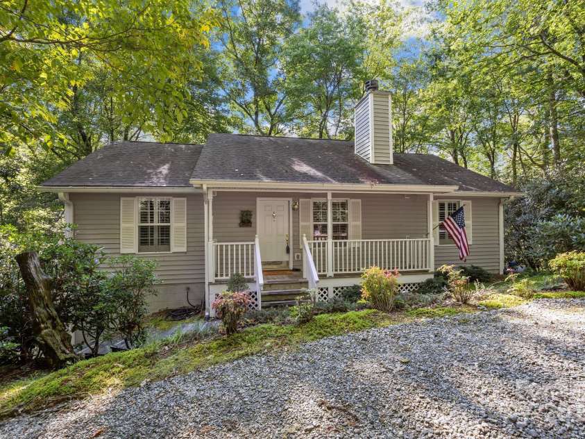 285 Holly Forest Court, Sapphire, NC 28774.  MLS# CAR4293424, YatesRealty ID 7840. 