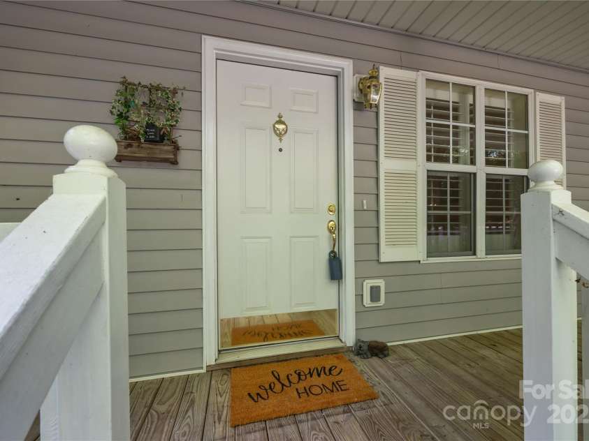 285 Holly Forest Court, Sapphire, NC 28774.  MLS# CAR4293424, YatesRealty ID 7840. 