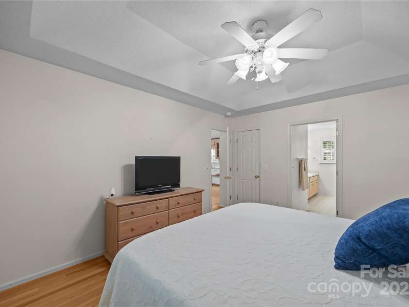 285 Holly Forest Court, Sapphire, NC 28774.  MLS# CAR4293424, YatesRealty ID 7840. 