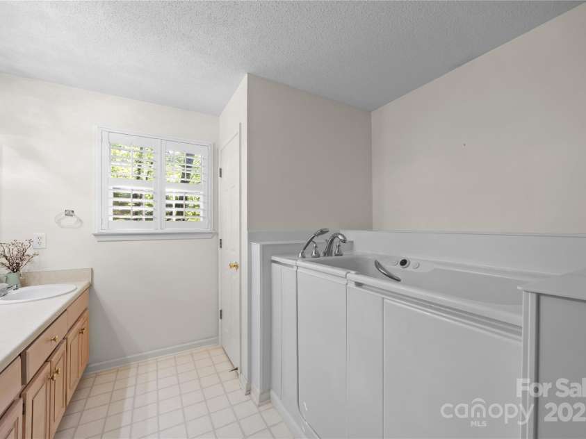 285 Holly Forest Court, Sapphire, NC 28774.  MLS# CAR4293424, YatesRealty ID 7840. 
