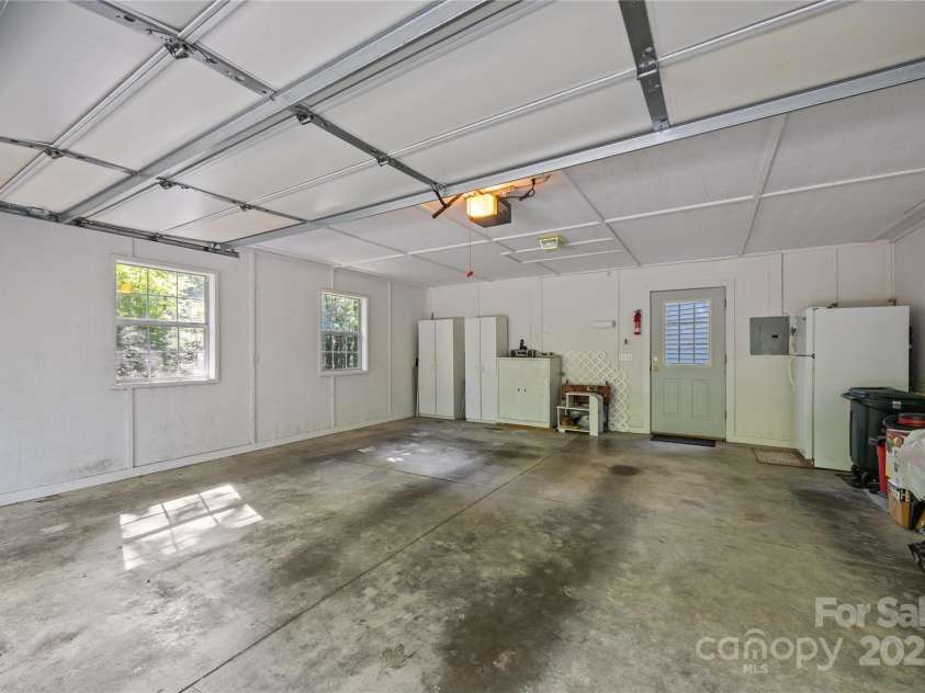 285 Holly Forest Court, Sapphire, NC 28774.  MLS# CAR4293424, YatesRealty ID 7840. 