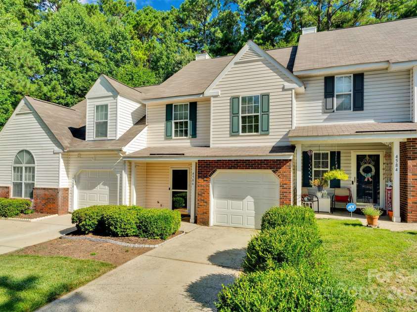 4586 Antelope Lane, Charlotte, NC 28269.  MLS# CAR4279395, YatesRealty ID 7840. 