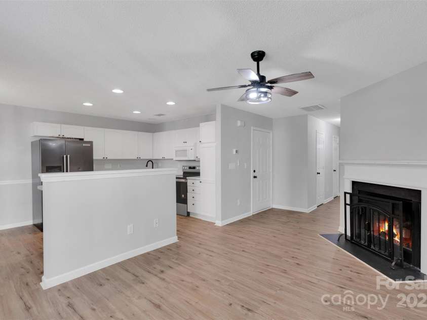 4586 Antelope Lane, Charlotte, NC 28269.  MLS# CAR4279395, YatesRealty ID 7840. 