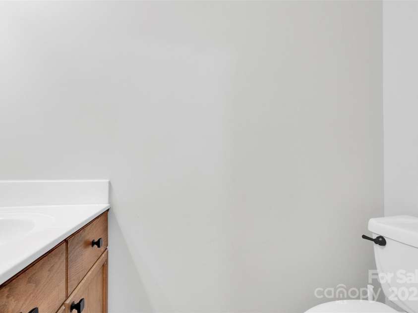 4586 Antelope Lane, Charlotte, NC 28269.  MLS# CAR4279395, YatesRealty ID 7840. 
