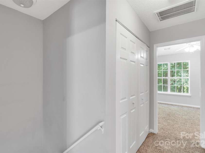 4586 Antelope Lane, Charlotte, NC 28269.  MLS# CAR4279395, YatesRealty ID 7840. 