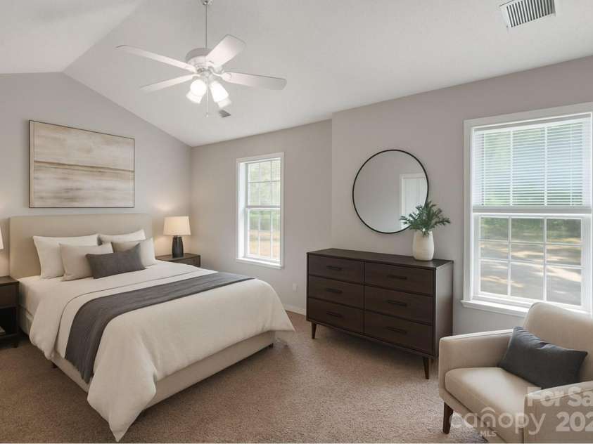 4586 Antelope Lane, Charlotte, NC 28269.  MLS# CAR4279395, YatesRealty ID 7840. Virtually Staged