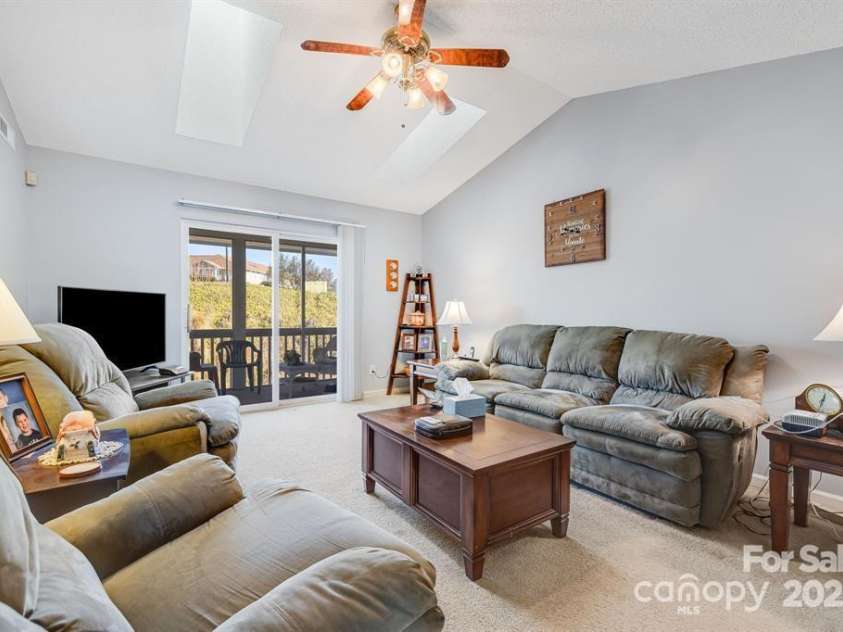 2904 Sagamore Lane, Asheville, NC 28806.  MLS# CAR4327519, YatesRealty ID 7841. 