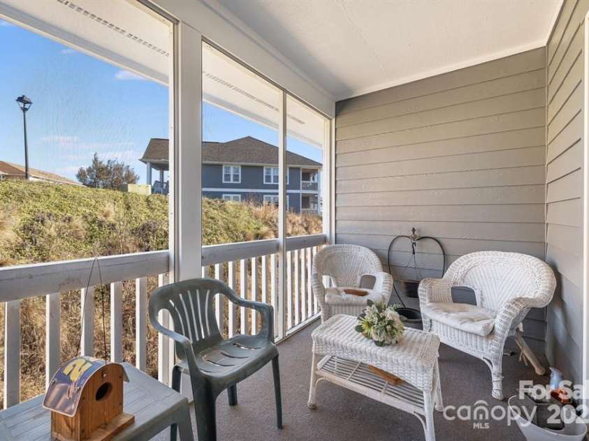 2904 Sagamore Lane, Asheville, NC 28806.  MLS# CAR4327519, YatesRealty ID 7841. 