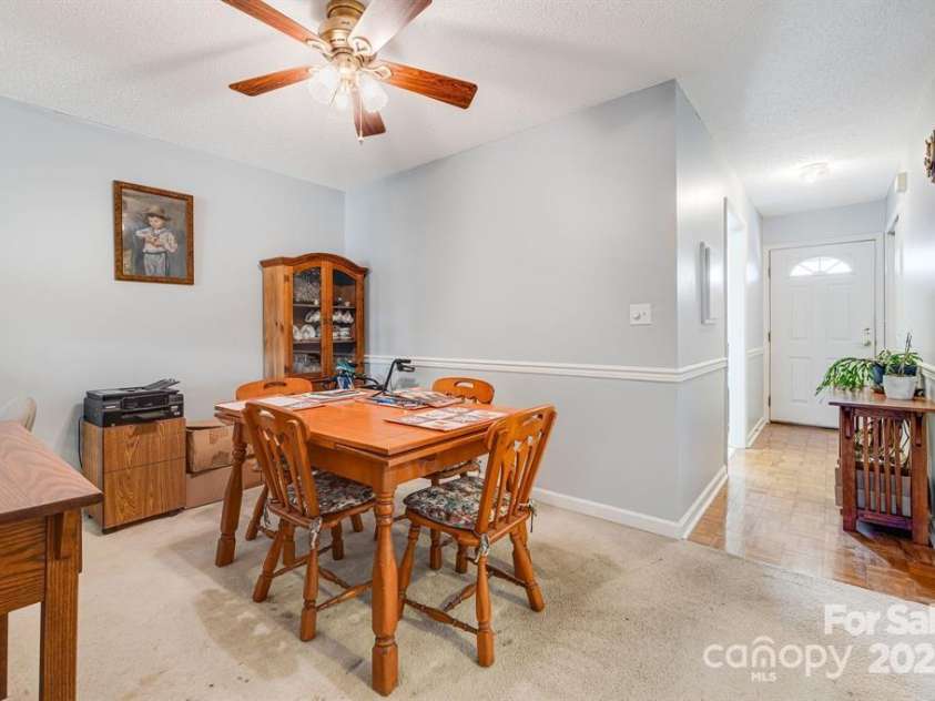 2904 Sagamore Lane, Asheville, NC 28806.  MLS# CAR4327519, YatesRealty ID 7841. 