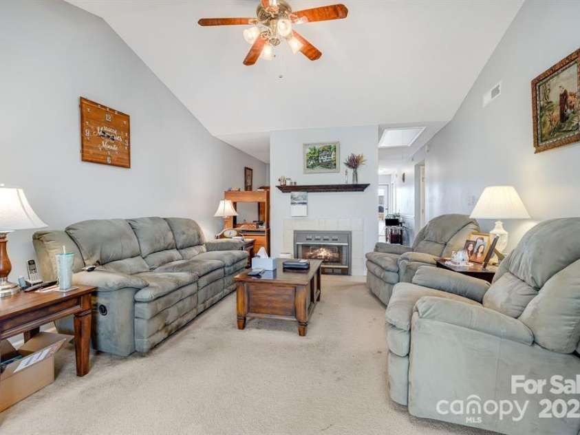 2904 Sagamore Lane, Asheville, NC 28806.  MLS# CAR4327519, YatesRealty ID 7841. 