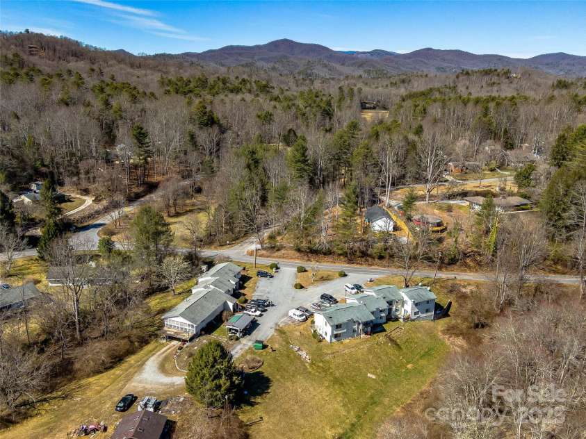 15 & 26 Rivermoor Drive, Brevard, NC 28712.  MLS# CAR4230457, YatesRealty ID 7842. 