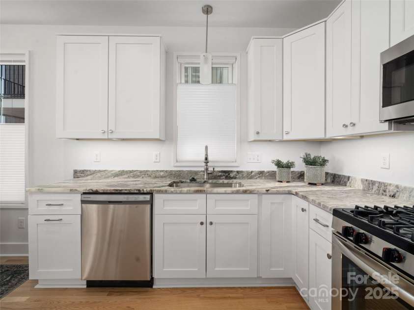 43 Skyvue Court, Saluda, NC 28773.  MLS# CAR4199637, YatesRealty ID 7845. 