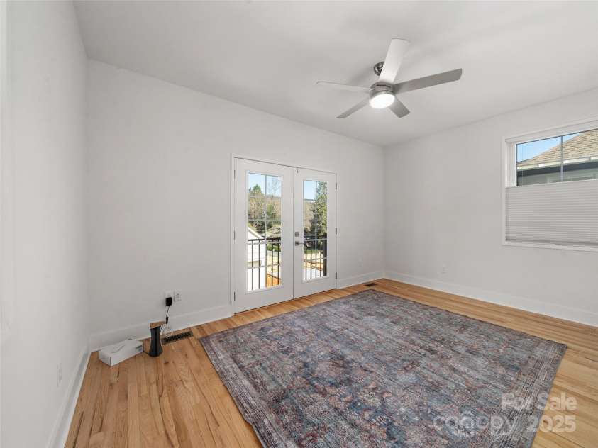 43 Skyvue Court, Saluda, NC 28773.  MLS# CAR4199637, YatesRealty ID 7845. 