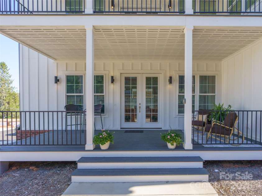 43 Skyvue Court, Saluda, NC 28773.  MLS# CAR4199637, YatesRealty ID 7845. 